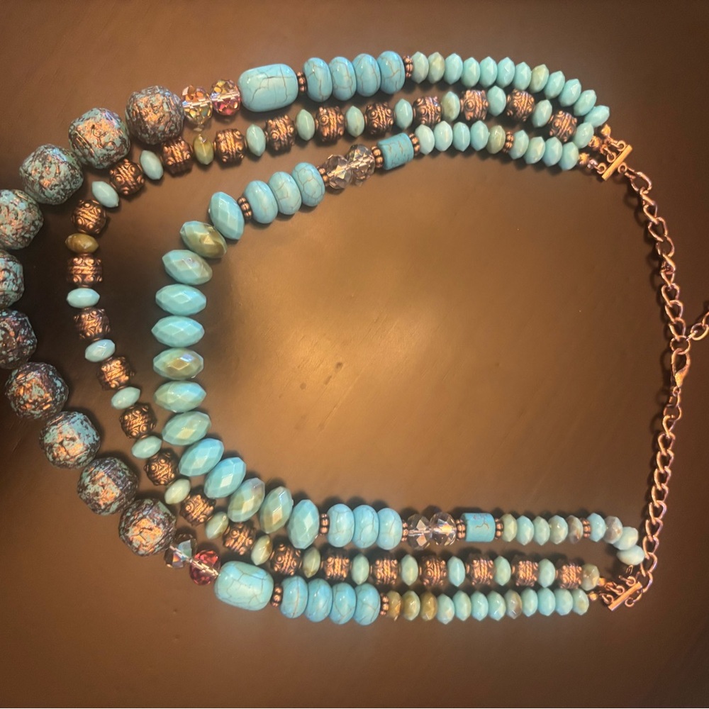Turquoise Beaded Necklace